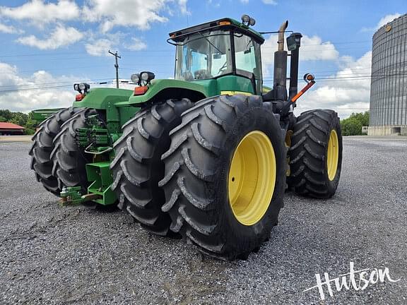 Image of John Deere 9330 equipment image 3