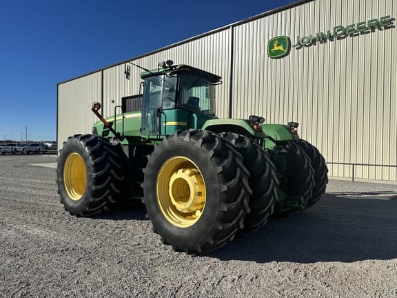 Image of John Deere 9330 equipment image 3