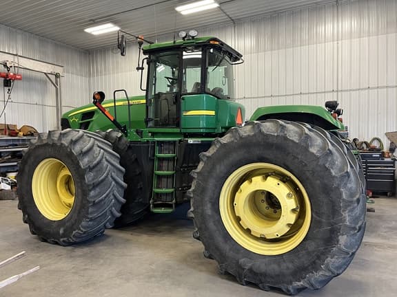 Image of John Deere 9430 equipment image 1