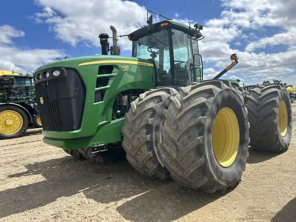 Image of John Deere 9430 equipment image 1