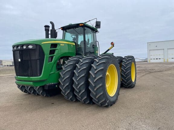 Image of John Deere 9530 Primary image