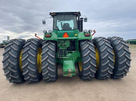 Image of John Deere 9530 equipment image 3