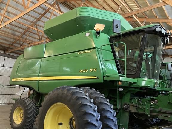Image of John Deere 9670 STS Primary image