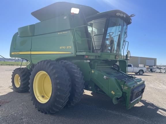 Image of John Deere 9770 STS equipment image 1