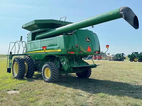 Image of John Deere 9770 STS equipment image 3