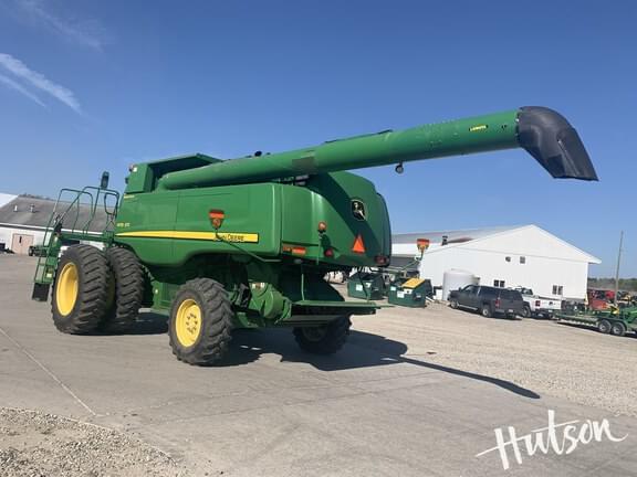 Image of John Deere 9770 STS equipment image 3