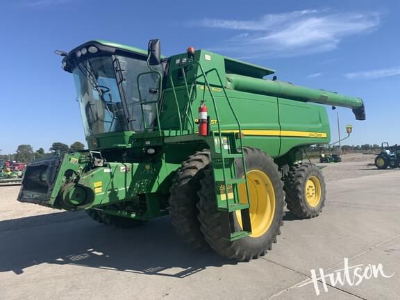 Image of John Deere 9770 STS equipment image 1
