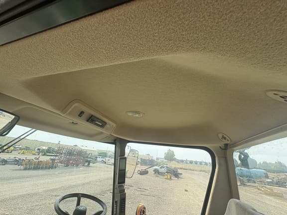 Image of John Deere A400 equipment image 3