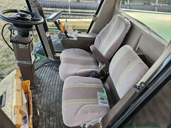 Image of John Deere A400 equipment image 4