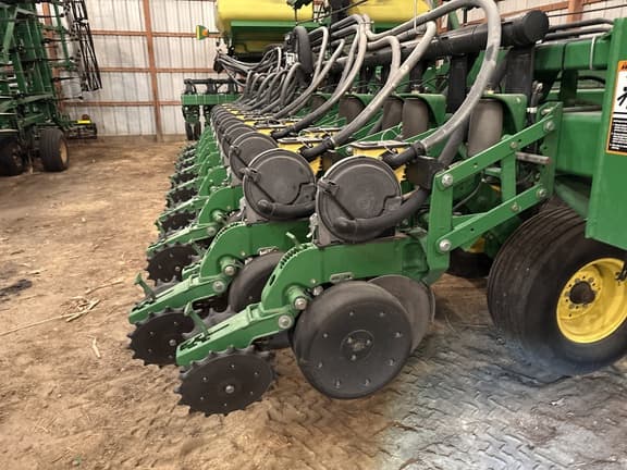 Image of John Deere DB60 equipment image 3