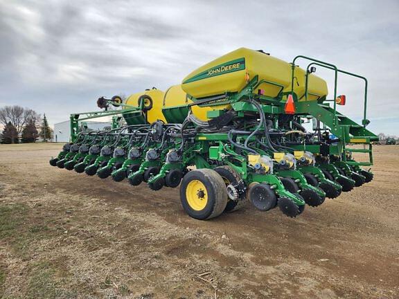 Image of John Deere DB60 equipment image 2