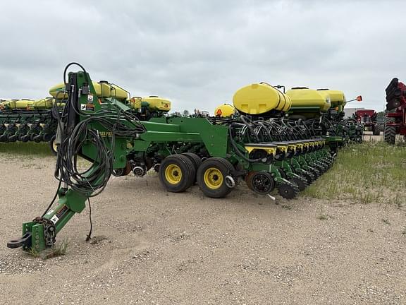 Image of John Deere DB44 equipment image 1