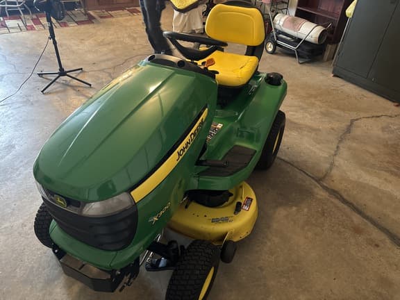 Image of John Deere X300 equipment image 2