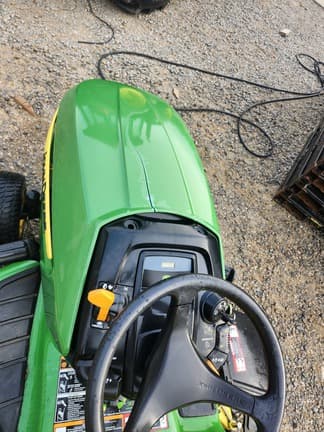 Image of John Deere X320 equipment image 1