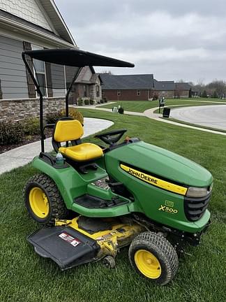 Image of John Deere X500 equipment image 2
