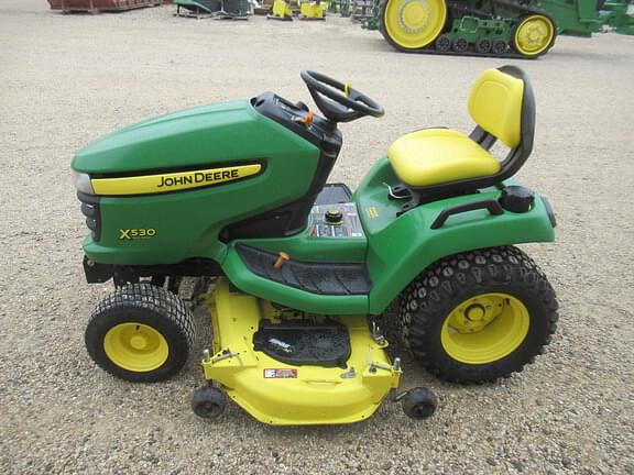 Image of John Deere X530 equipment image 4