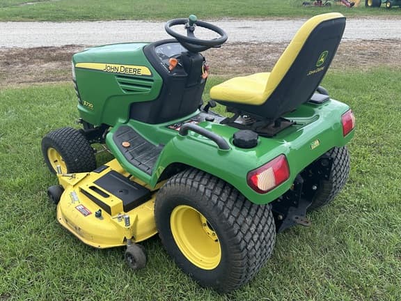 Image of John Deere X720 equipment image 4