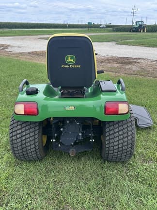 Image of John Deere X720 equipment image 3