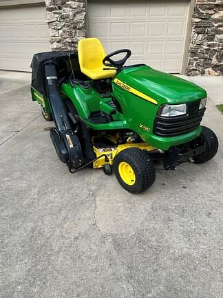 Image of John Deere X720 Primary image