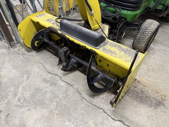 Image of John Deere X720 Image 1