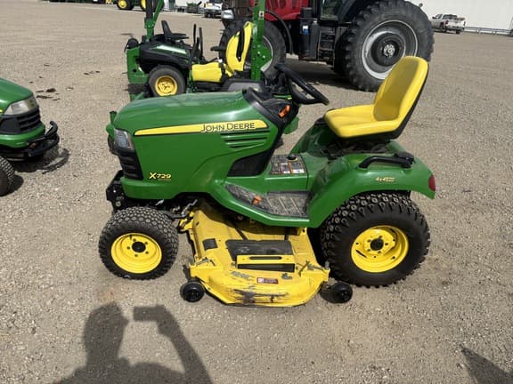 Image of John Deere X729 equipment image 4