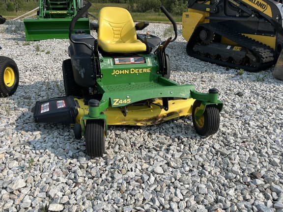 Image of John Deere Z445 Primary image