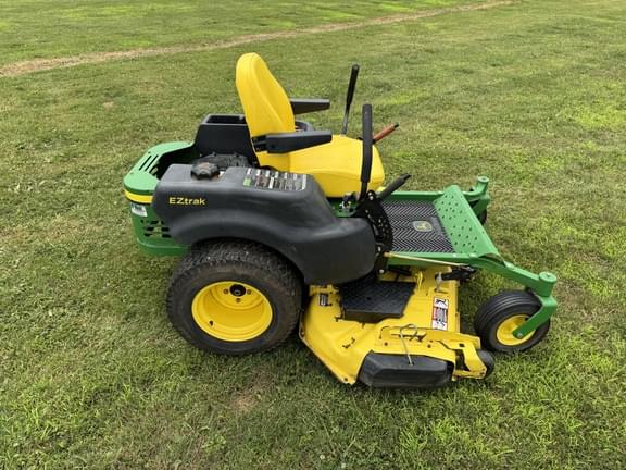 Image of John Deere Z465 equipment image 1