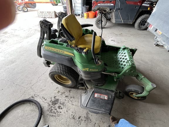 2010 John Deere Z920A Equipment Image0