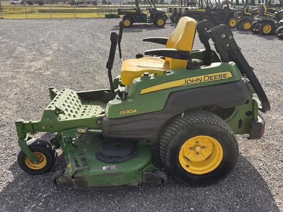 Image of John Deere Z930A equipment image 4