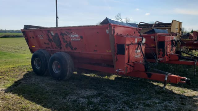 Image of Kuhn Knight 8124 equipment image 3
