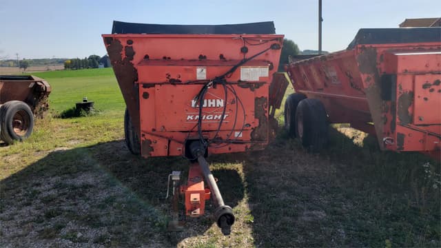 Image of Kuhn Knight 8124 equipment image 2