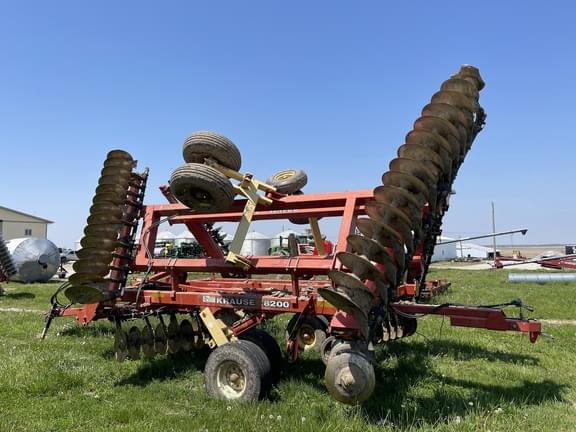 Image of Kuhn Krause 8200 equipment image 1