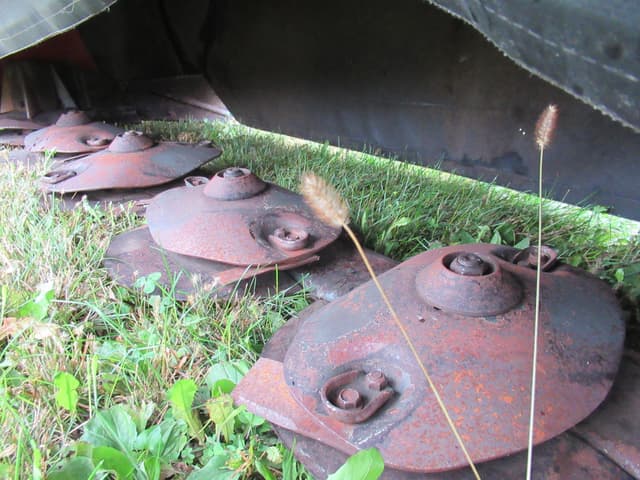 Image of Massey Ferguson 1329 equipment image 4