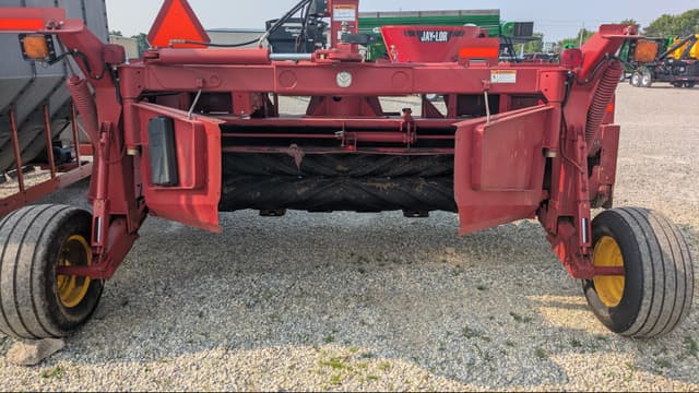 Image of New Holland H7450 equipment image 2