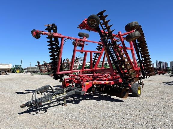 2010 Sunflower 1436 Equipment Image0