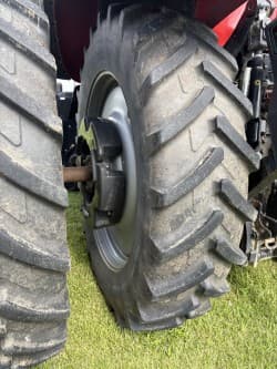 Image of Case IH Magnum 235 equipment image 3