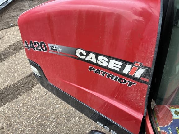 Image of Case IH Patriot 4420 equipment image 4