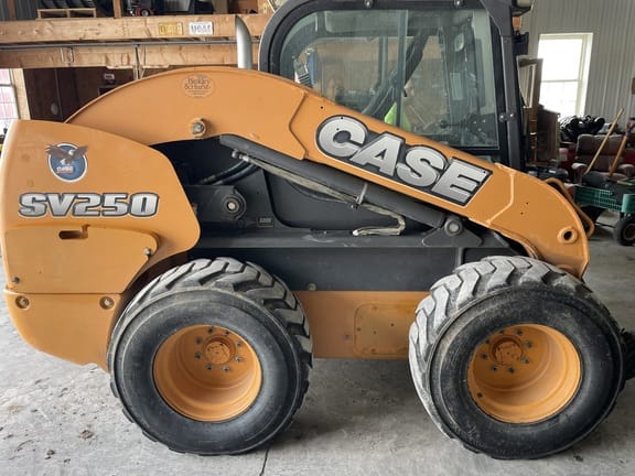 2011 Case SV250 Equipment Image0