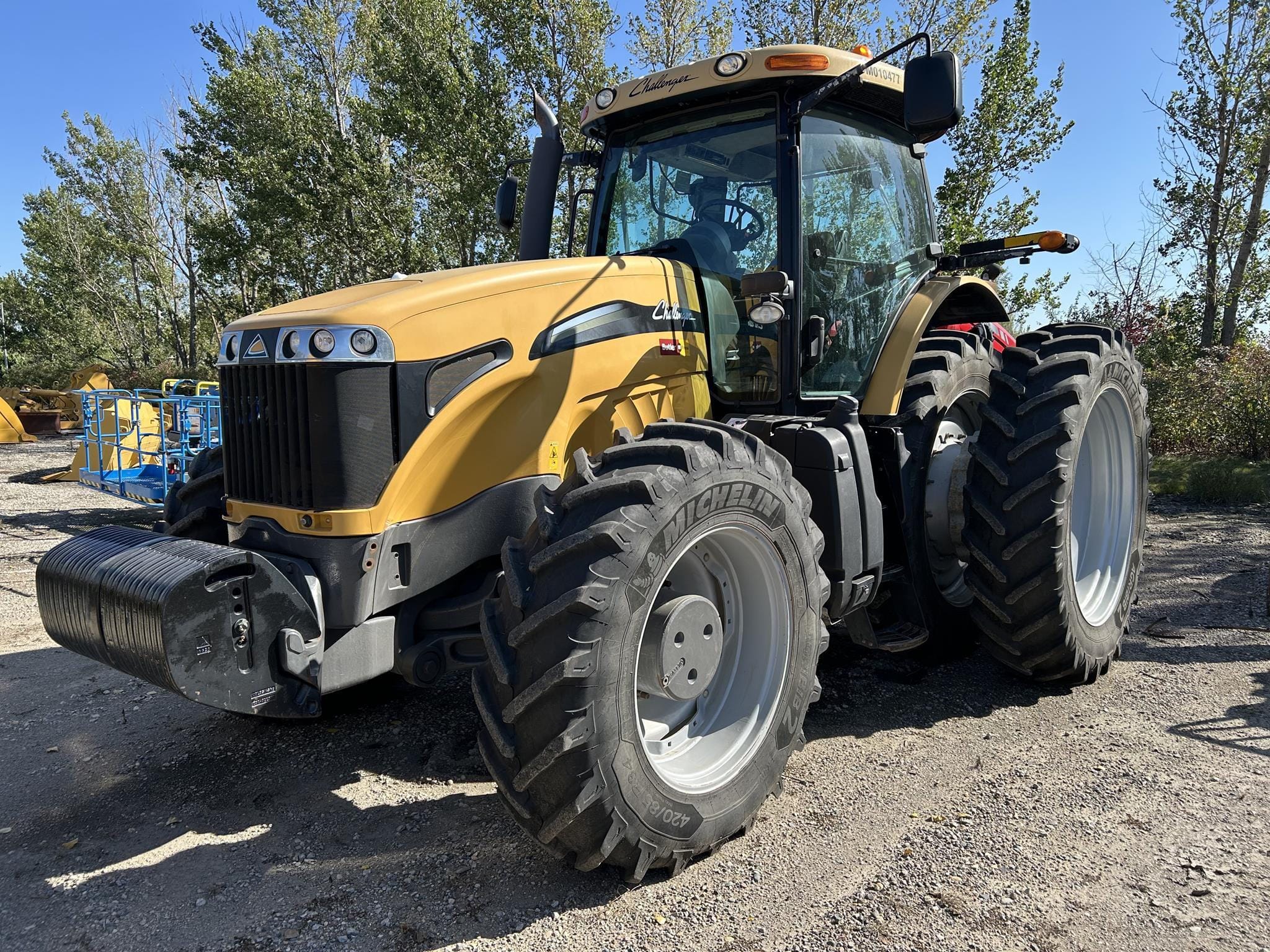 2011 Challenger MT655C Equipment Image0