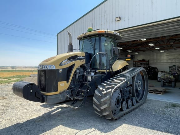 2011 Challenger MT765C Equipment Image0