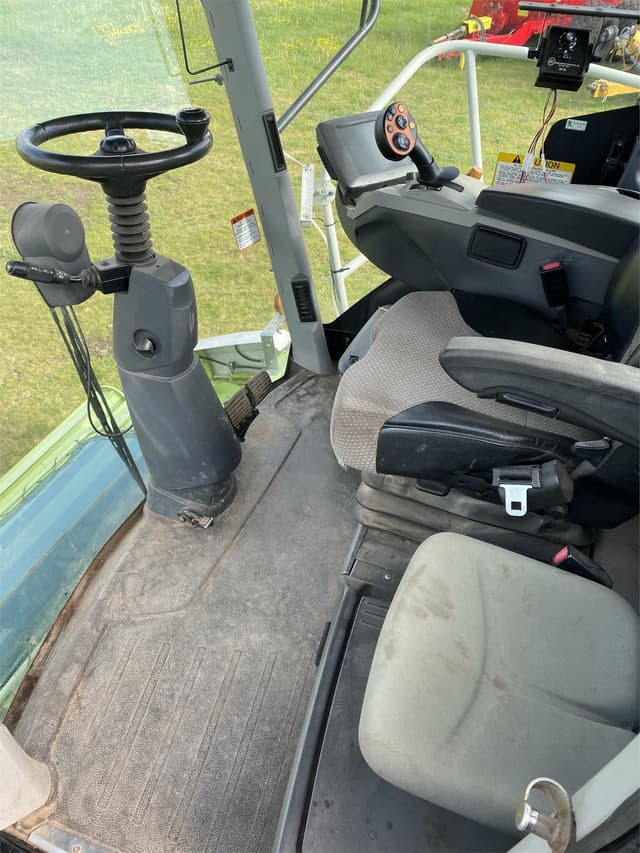 Image of CLAAS Jaguar 930 equipment image 4