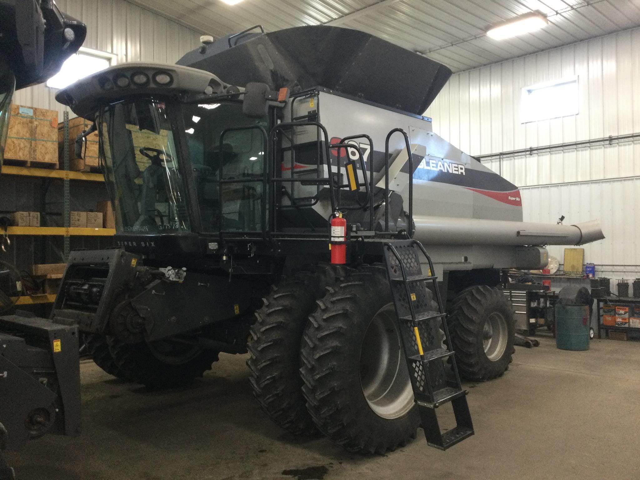 2011 Gleaner S67 Equipment Image0