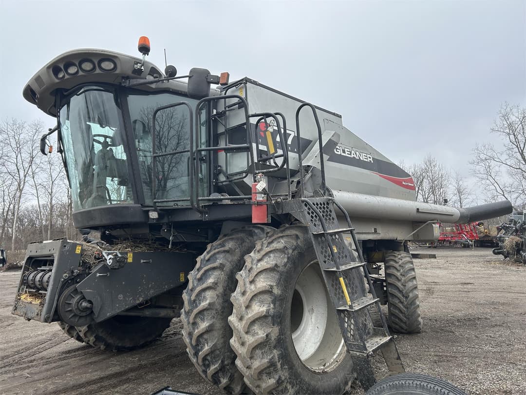 Image of Gleaner S77 Primary Image