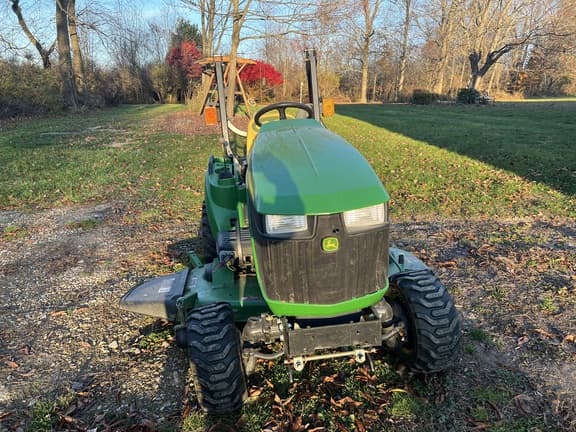 Image of John Deere 1023E equipment image 3