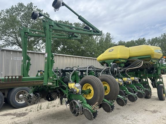 Image of John Deere 1770 Primary image