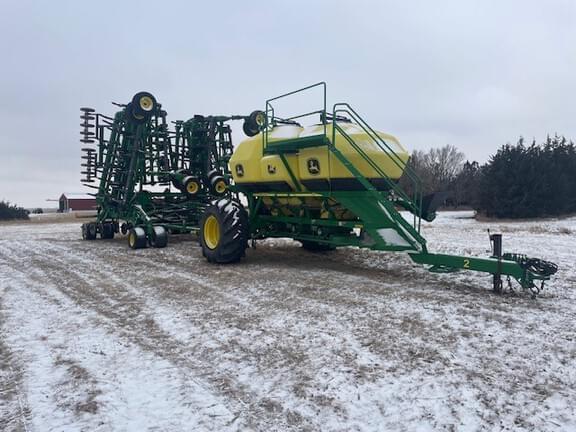 Image of John Deere 1835 Primary image