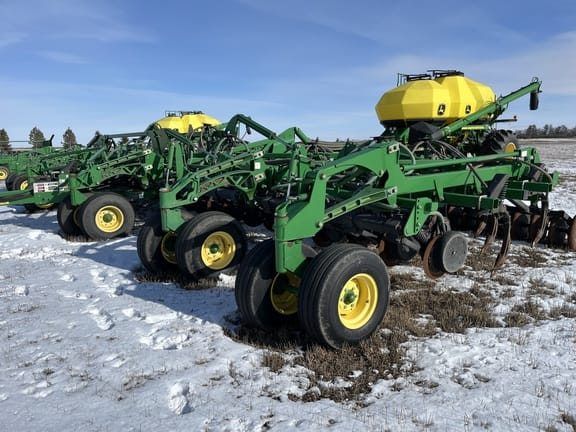 2011 John Deere 1835 Equipment Image0
