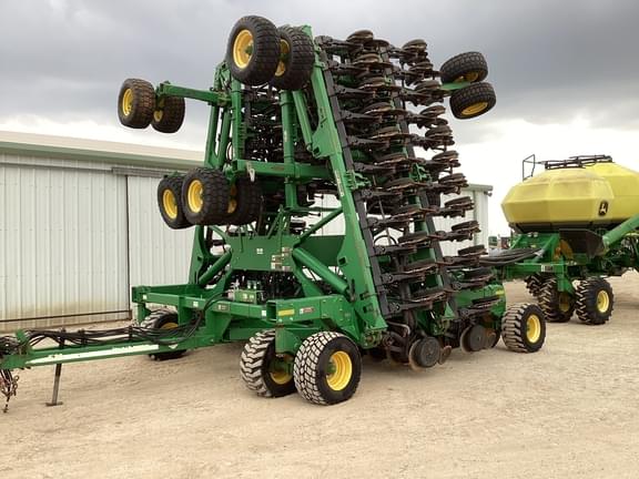 Image of John Deere 1890 equipment image 2