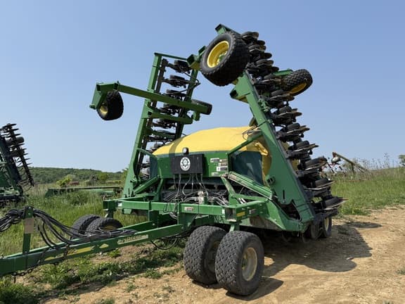 Image of John Deere 1990 equipment image 1