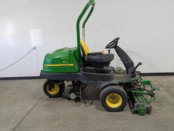 Image of John Deere 2500E equipment image 1